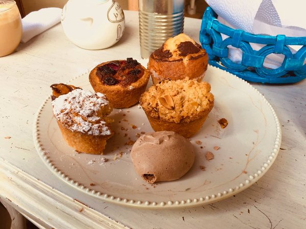 How Can You Master the Art of French Macarons with a Hazelnut Filling?